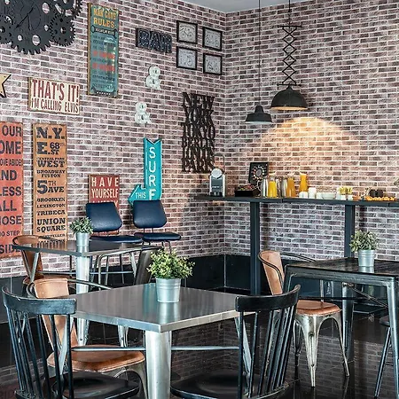 酒店 马拉加文奇酒店 4*